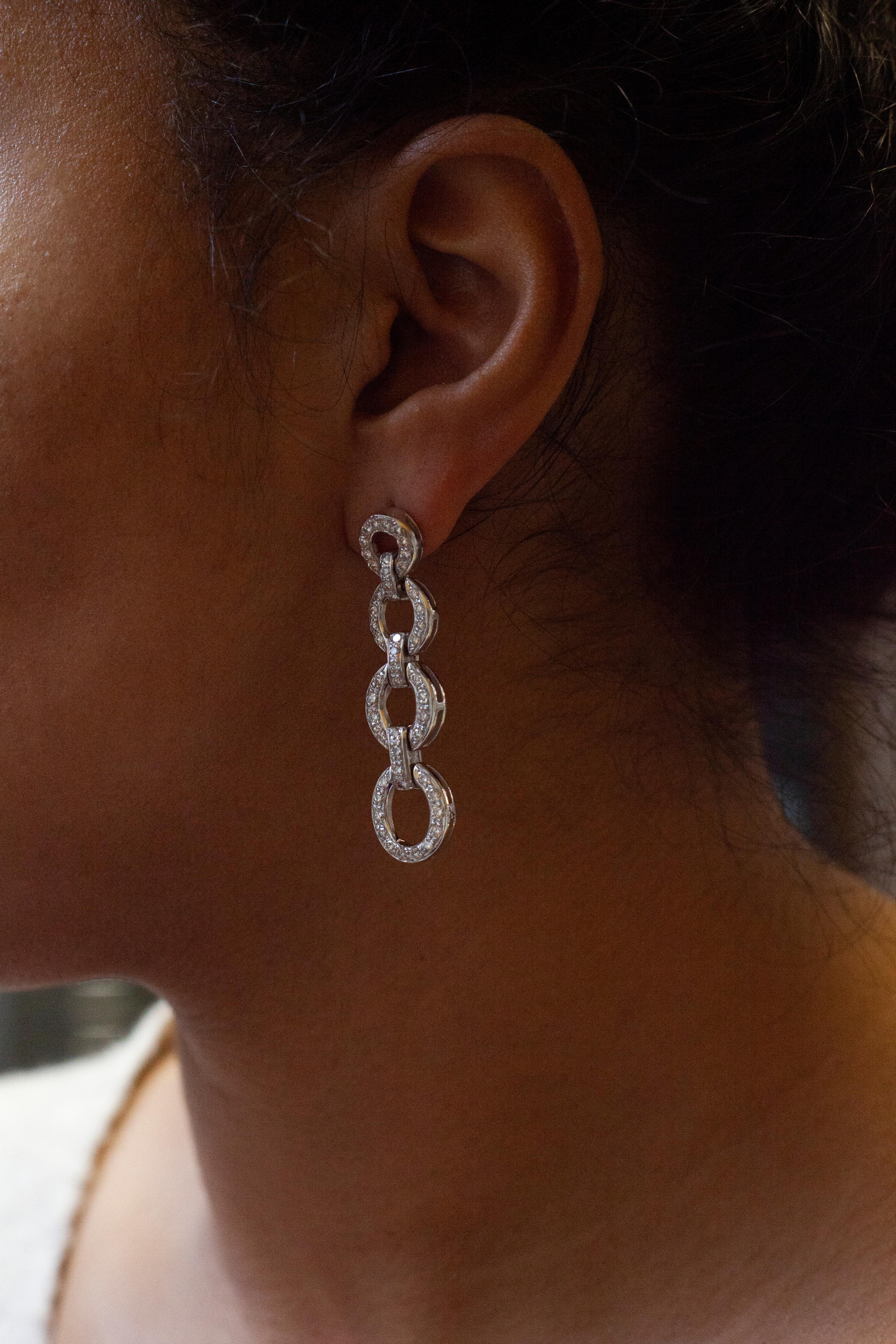 Women's Diamond 18 Carat White Gold Graduating Circular Link Dangle Earrings For Sale