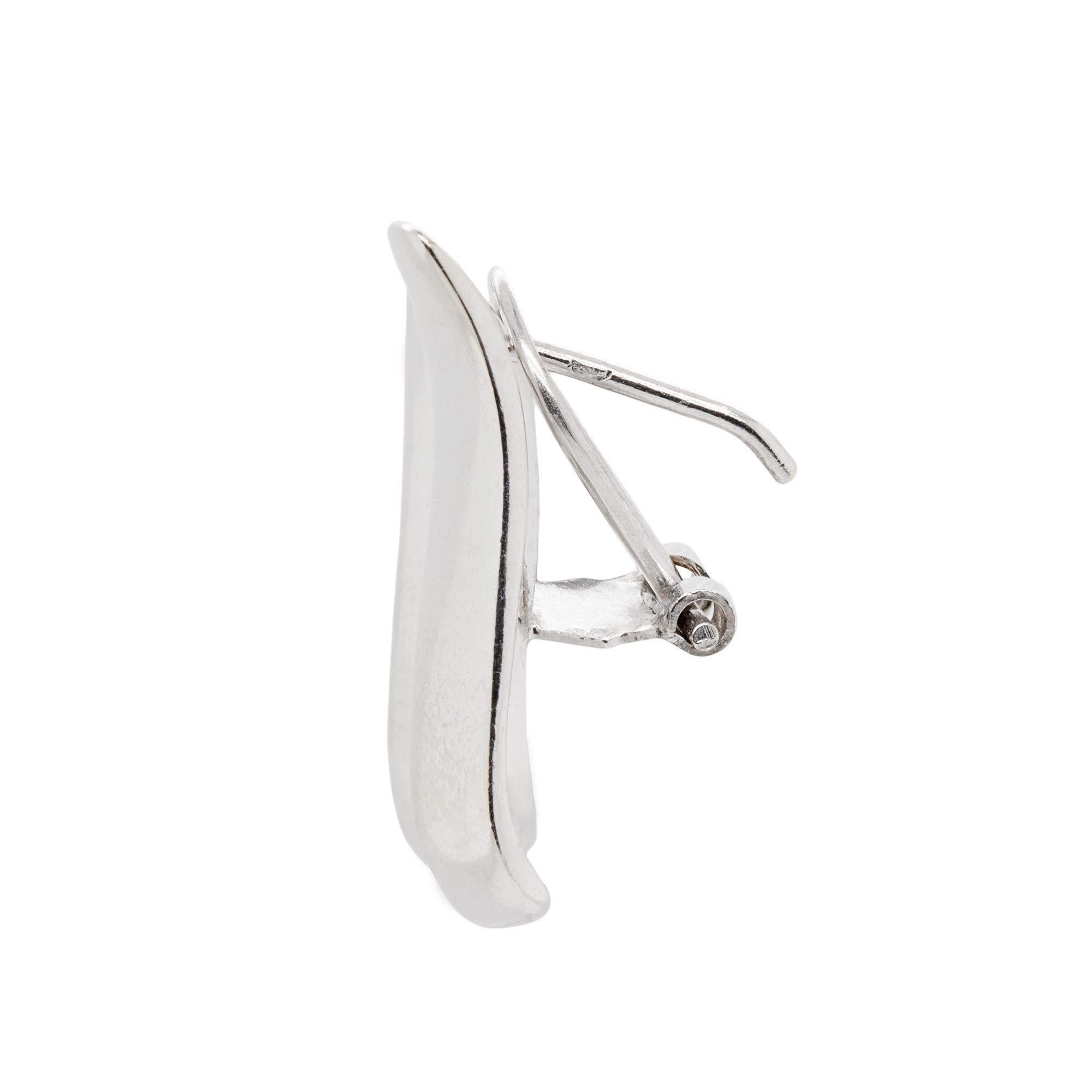 Modern Diamond 18 Carat White Gold Ribbon Lever-Back Earrings For Sale