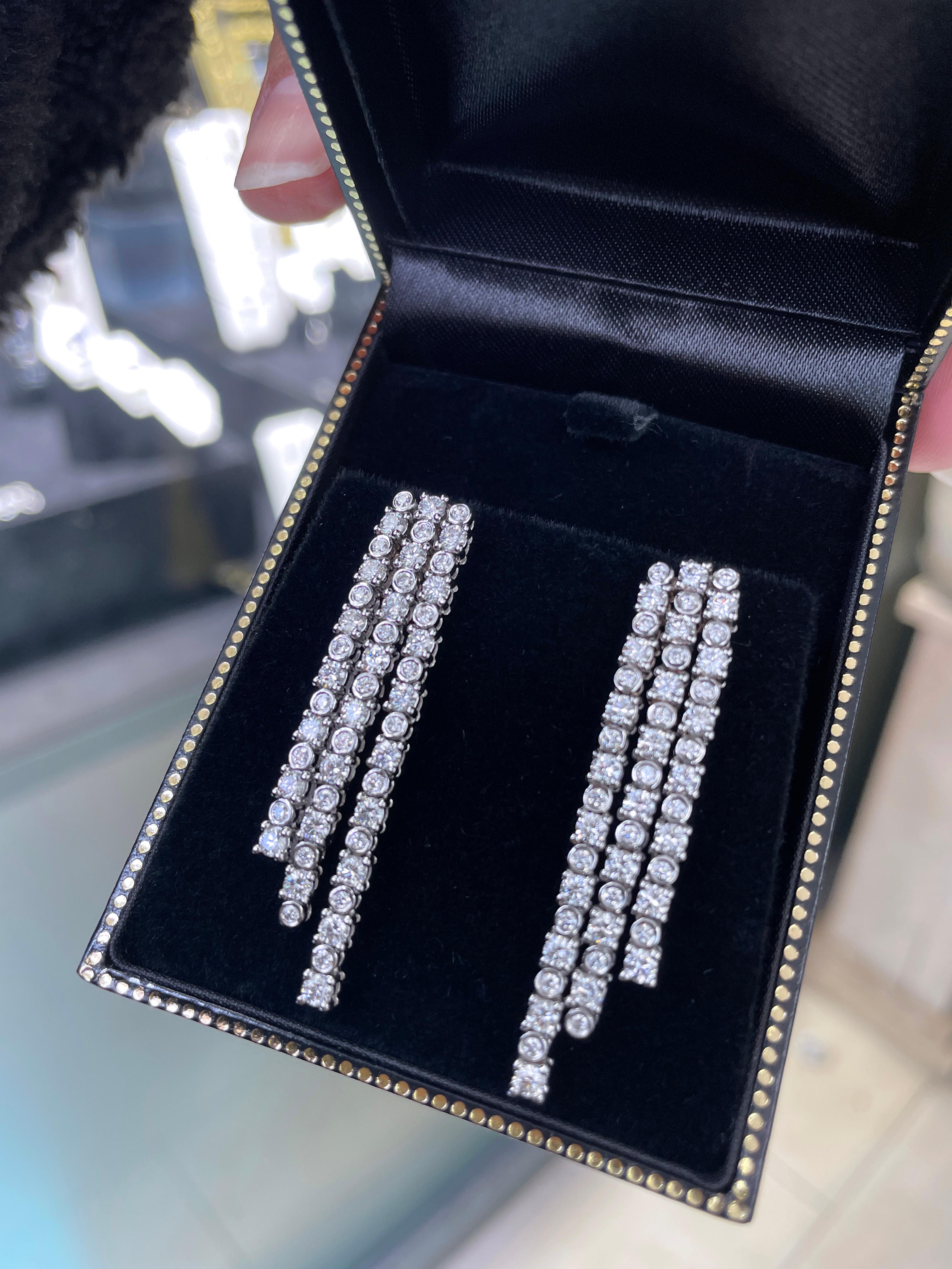 Brilliant Cut Diamond 18 Carat White Gold Three-Row Fringe Drop Earrings For Sale