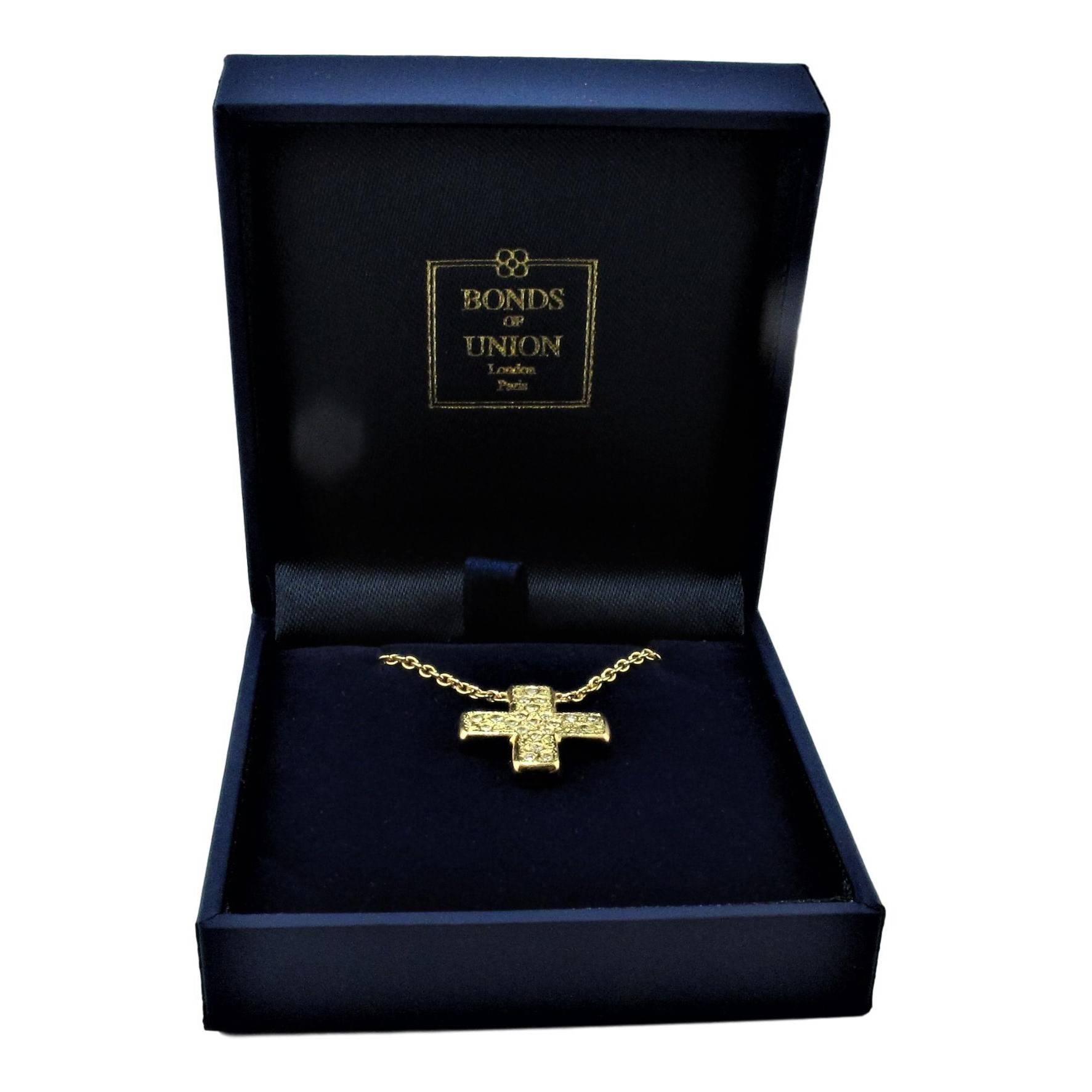 Diamond 18 kt Yellow Gold Pendant Necklace Love Heart Cross DIAMONDS in the SKY In New Condition In Neung-sur-beuvron, FR