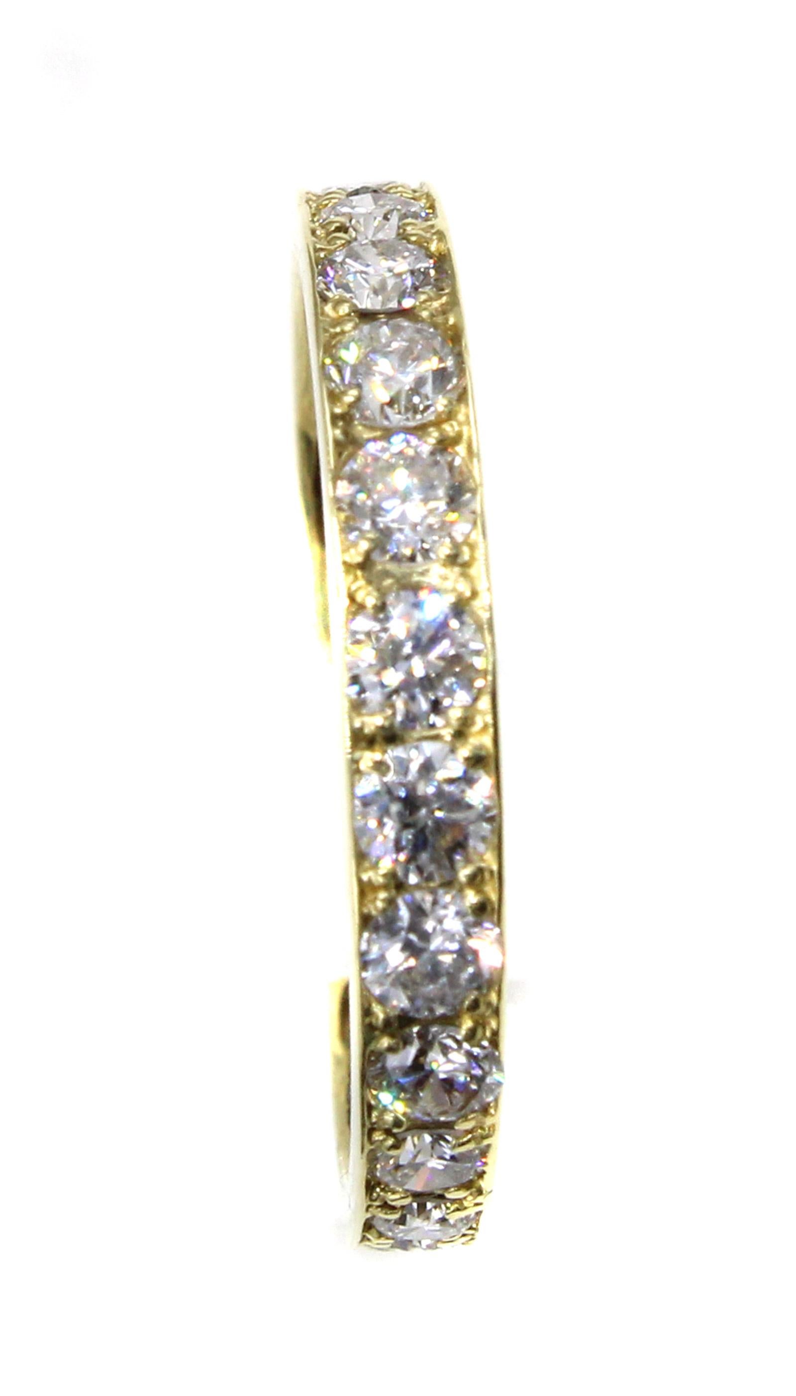 Alliance 3/4 en or 18 carats et diamants Excellent état - En vente à New York, NY