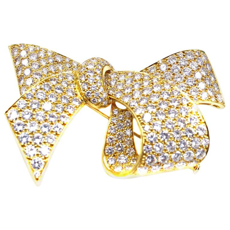 Antique Diamond 18 Karat Yellow Gold Bow Brooch, circa 1880 For Sale at