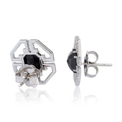 Ohrstecker aus 18 Karat Gold mit ausgefallenen Diamanten