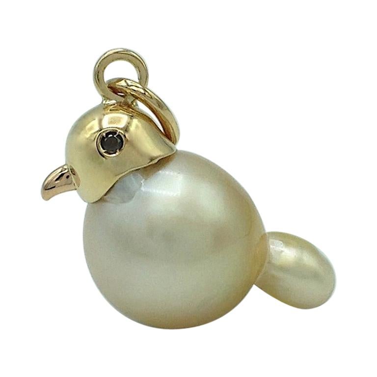 Diamond 18 Karat Gold Yellow Australian Pearl Dove Bird Pendant/Necklace