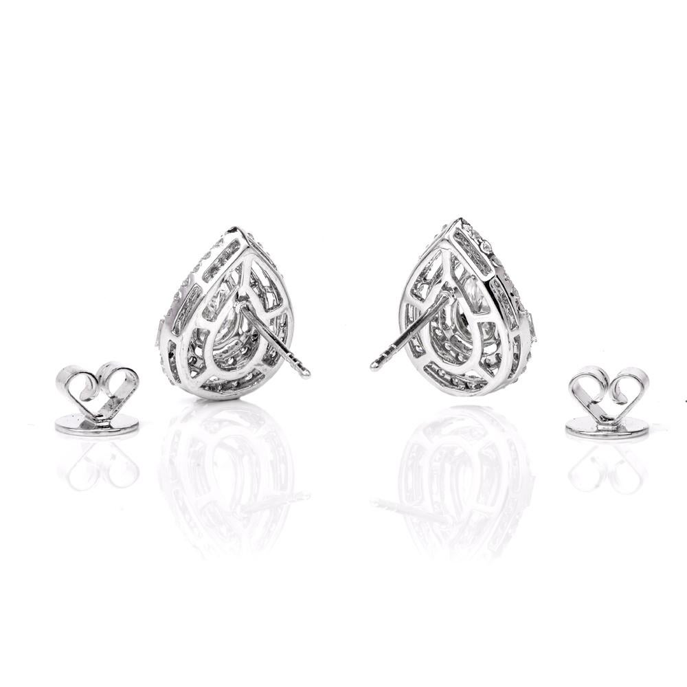 Diamond 18 Karat Pear Shape Diamond Stud Gold Earrings In Excellent Condition In Miami, FL