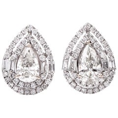 Diamond 18 Karat Pear Shape Diamond Stud Gold Earrings