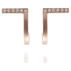 Diamant-Ohrringe aus 18 Karat Rosgold mit Kurve