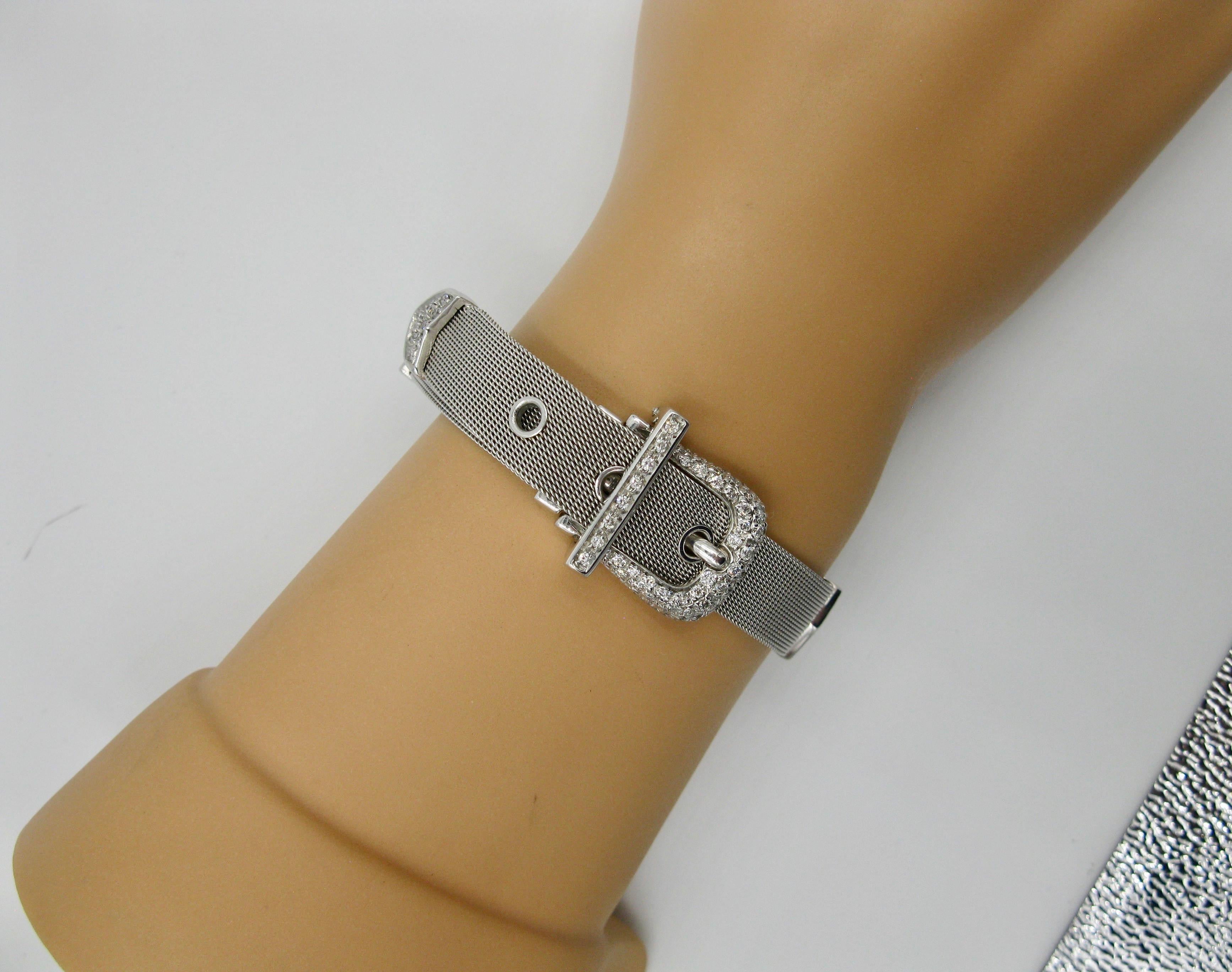 Diamond 18 Karat White Gold Buckle Bracelet Italian Adjustable In Good Condition In New York, NY