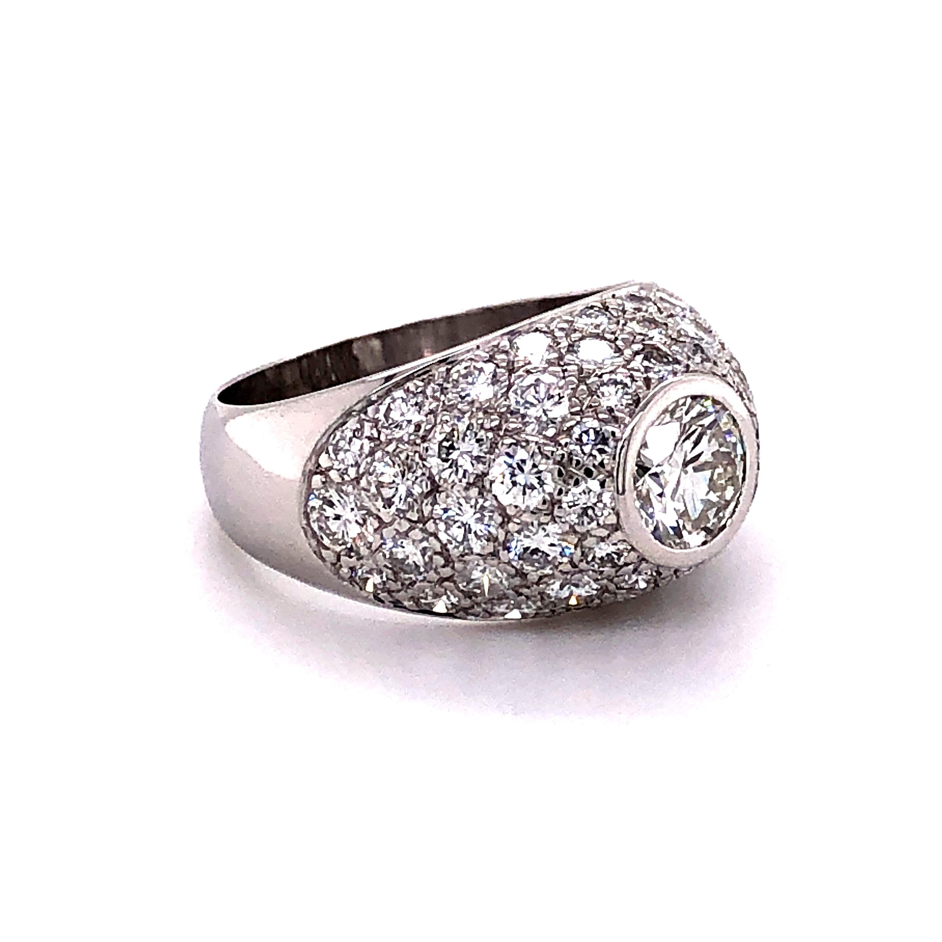 Round Cut Diamond 18 Karat White Gold Dome Ring For Sale