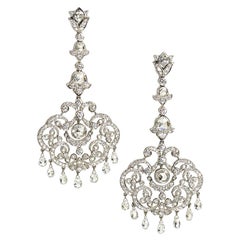 Boucles d'oreilles pendantes en or blanc 18 carats, 5,96 carats