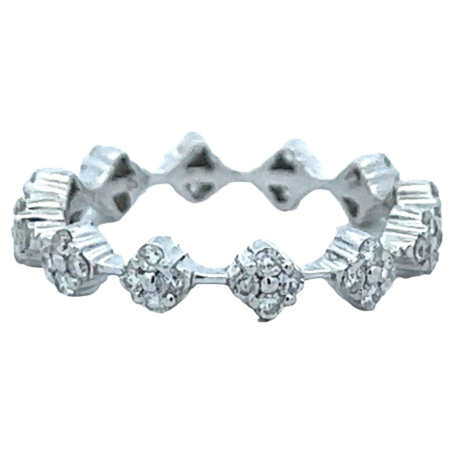  Diamond 18 Karat White Gold Eternity Wedding Stackable Band Ring Size 6