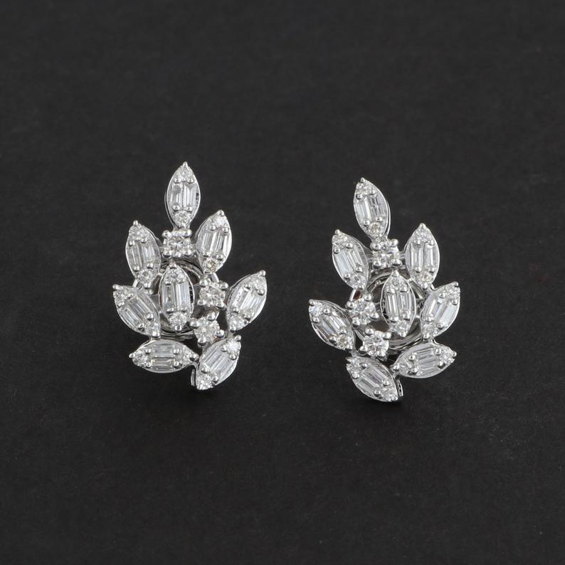 Modern Diamond 14 Karat White Gold Leaves Stud Earrings For Sale