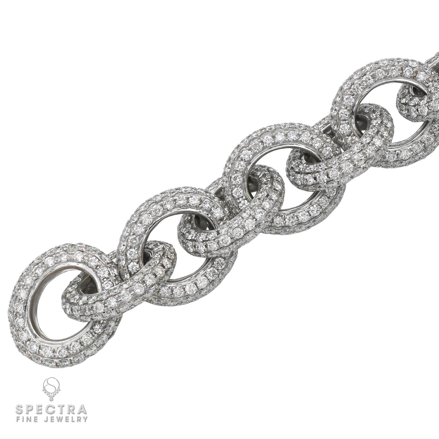 Contemporary Spectra Fine Jewelry Diamond 18kt Gold Link Bracelet For Sale