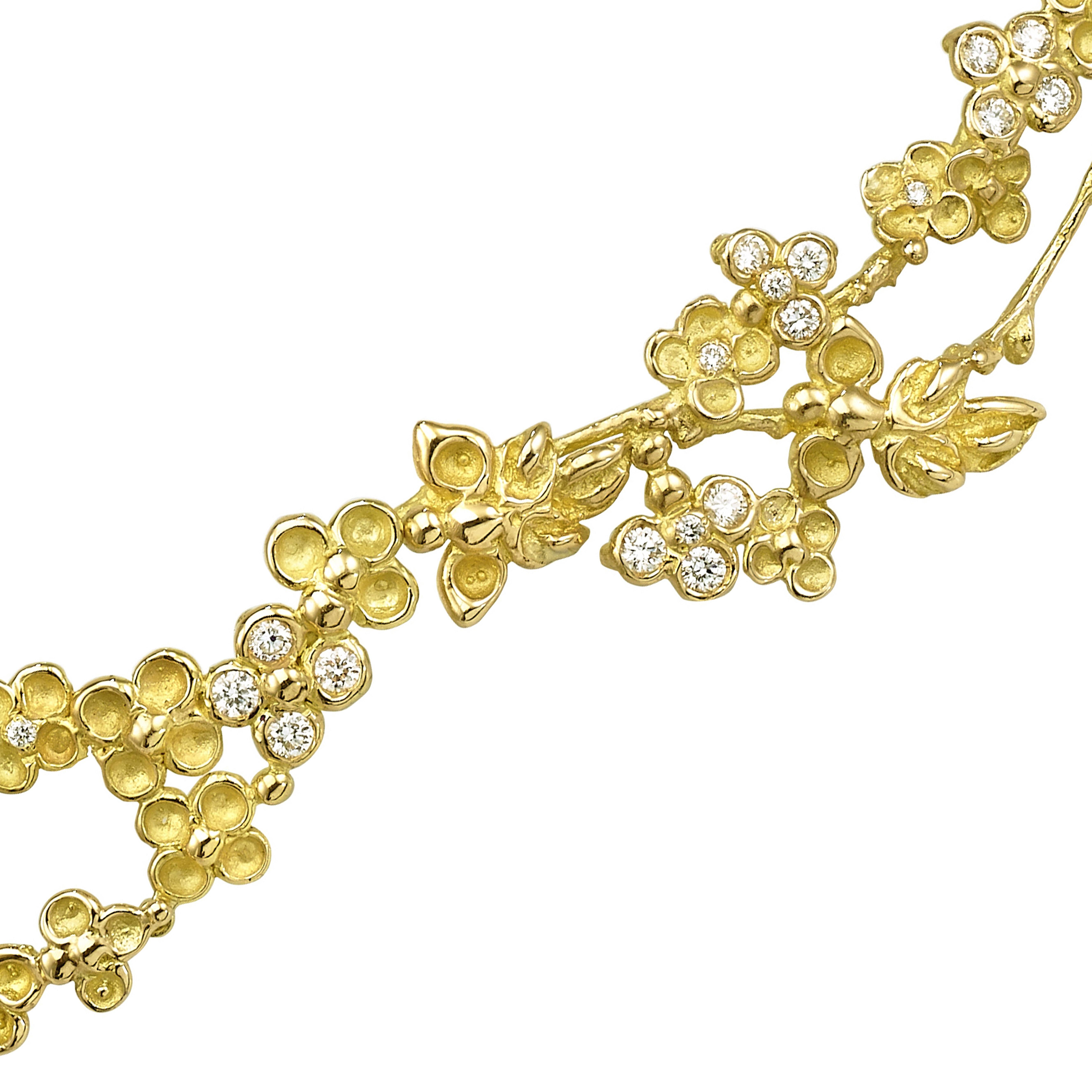 Contemporary Anais Rheiner 18 Karat Yellow Gold Diamond Flower Necklace For Sale