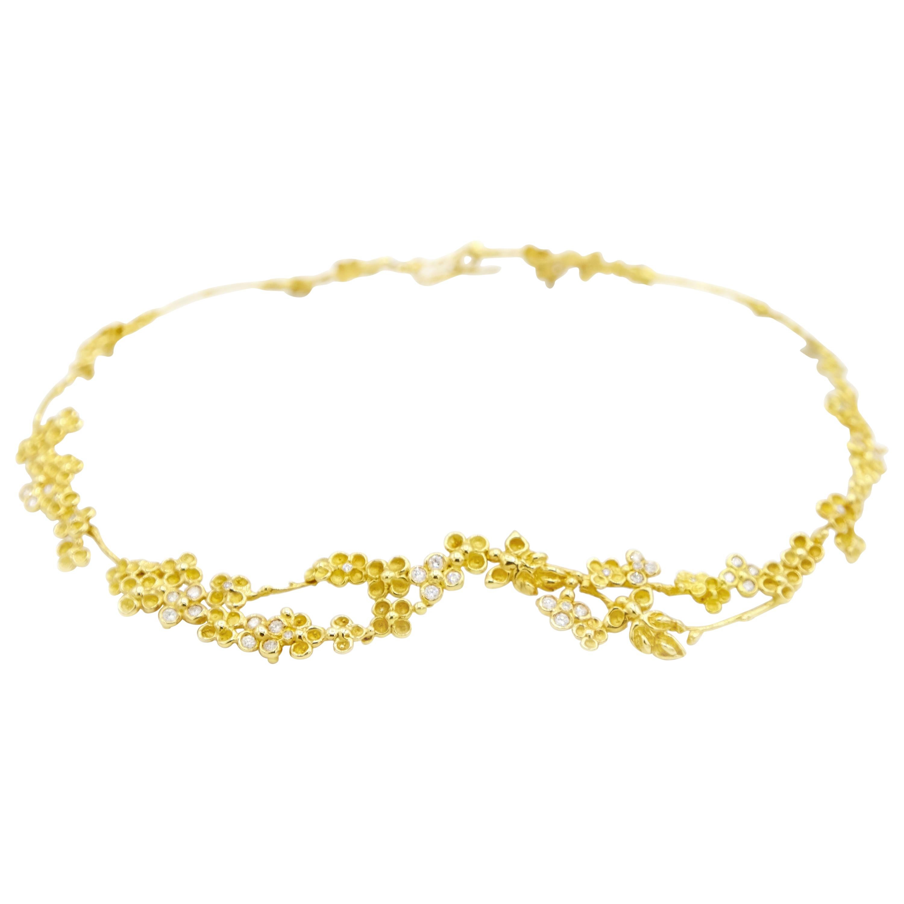Anais Rheiner 18 Karat Yellow Gold Diamond Flower Necklace For Sale