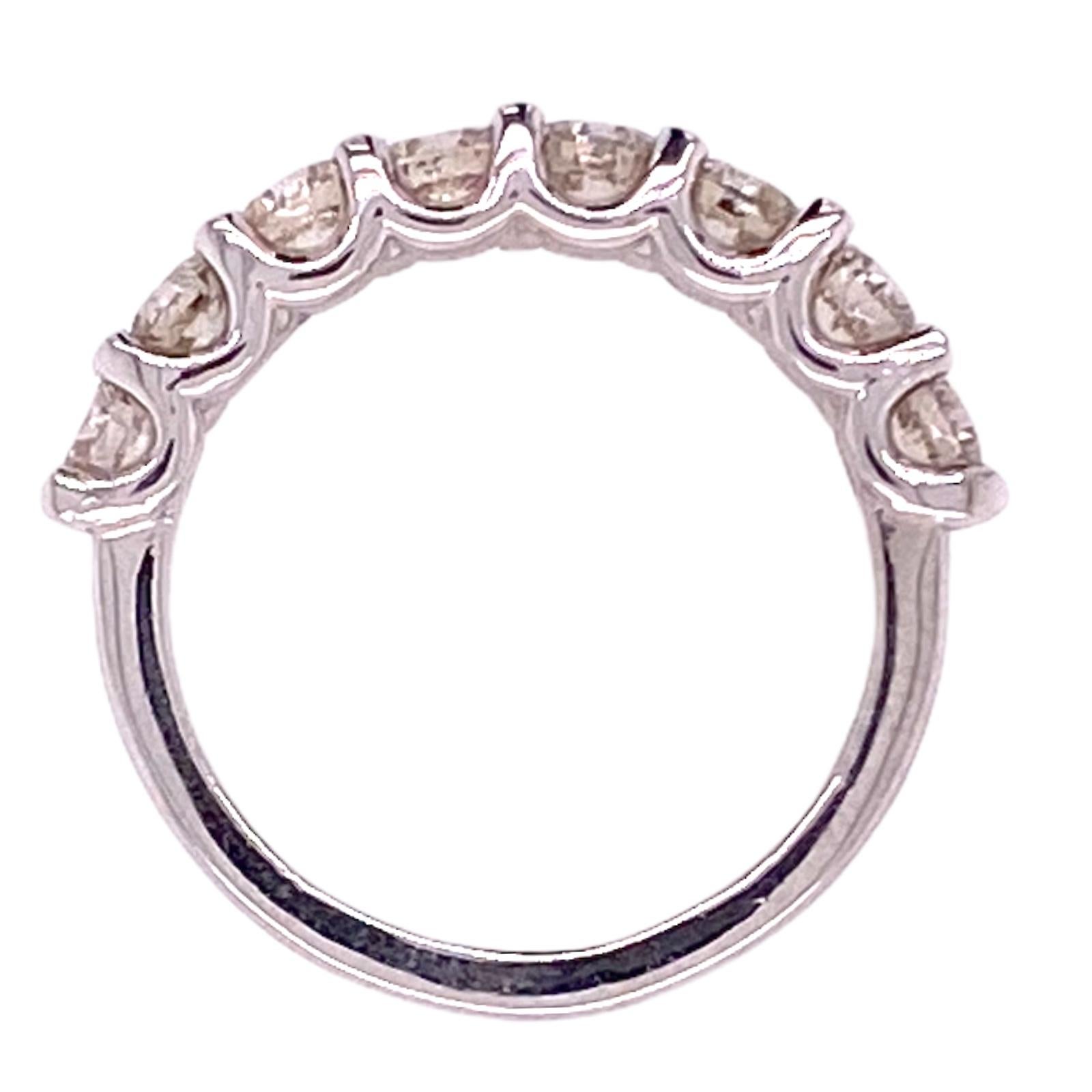Modern Diamond 18 Karat White Gold Wedding Anniversary Band Ring  For Sale