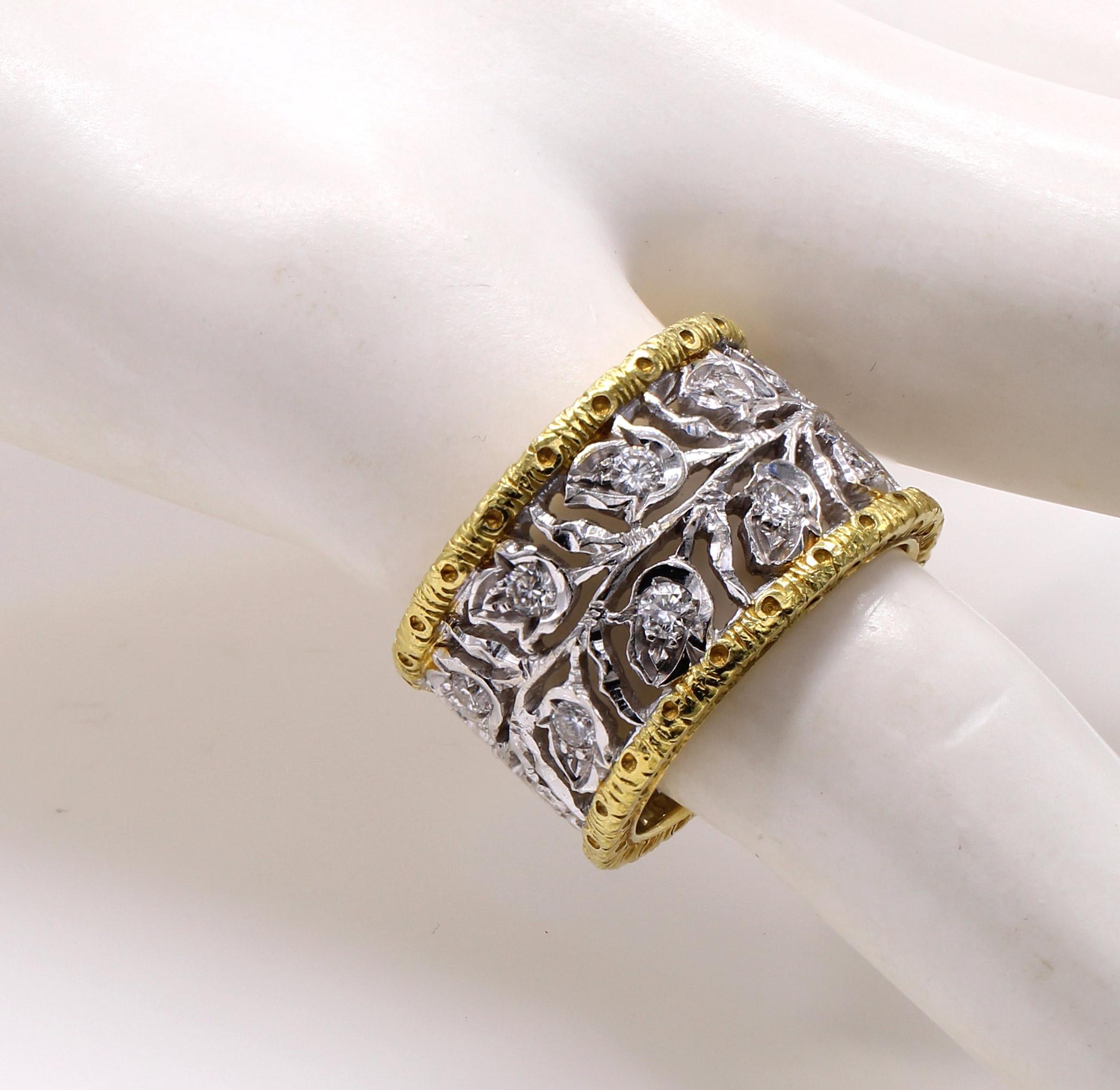 Taglio rotondo Fascia per l'eternità con diamante in oro bianco e giallo da 18 carati in vendita