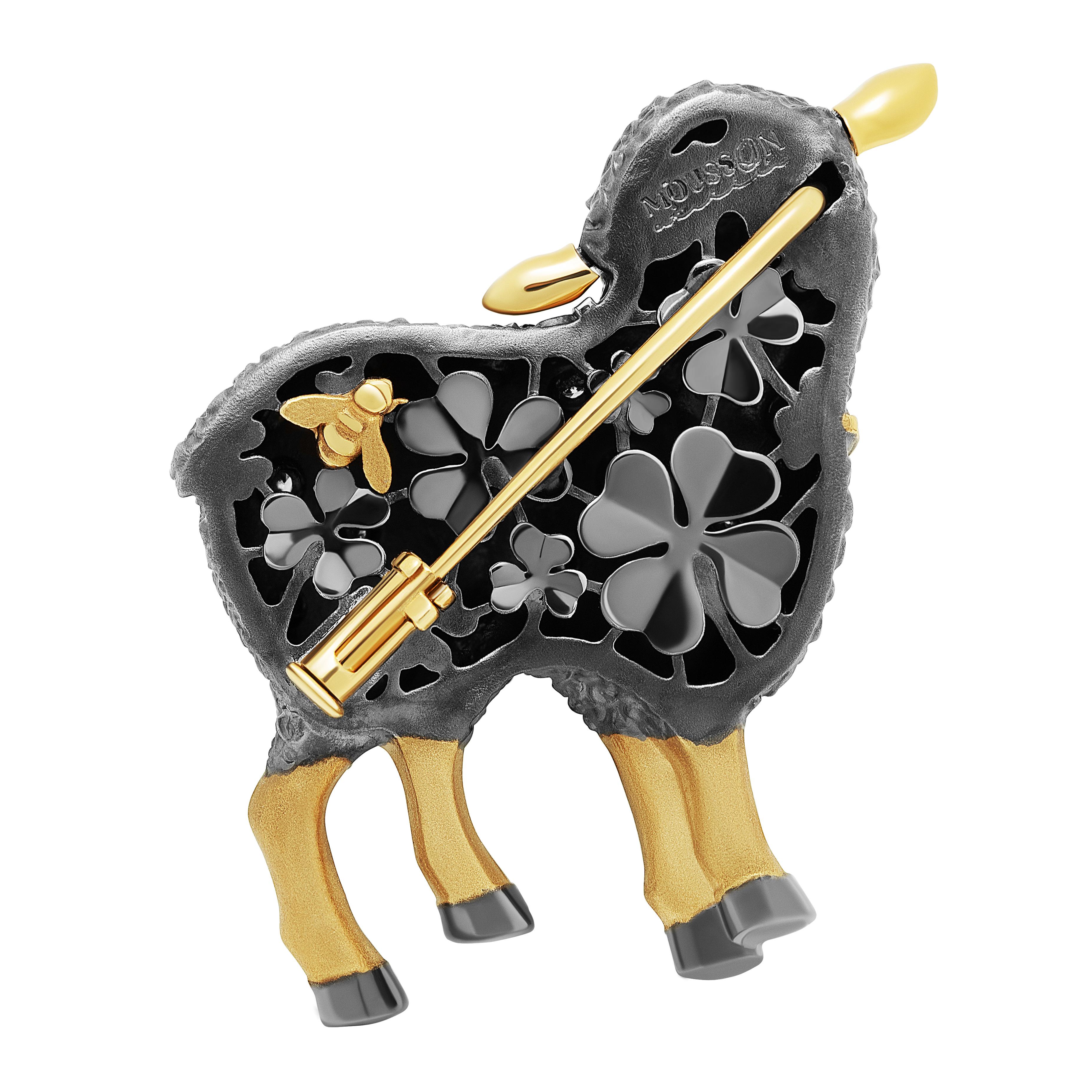Broche Oveja Marrón Diamantes 18 Quilates Oro Amarillo Negro

¡Te ves muy bien! Nuestro Broche de cordero de oro amarillo de 18 quilates y diamantes champán es la forma perfecta de animar tu vestuario. Este broche en forma de oveja, con oro amarillo