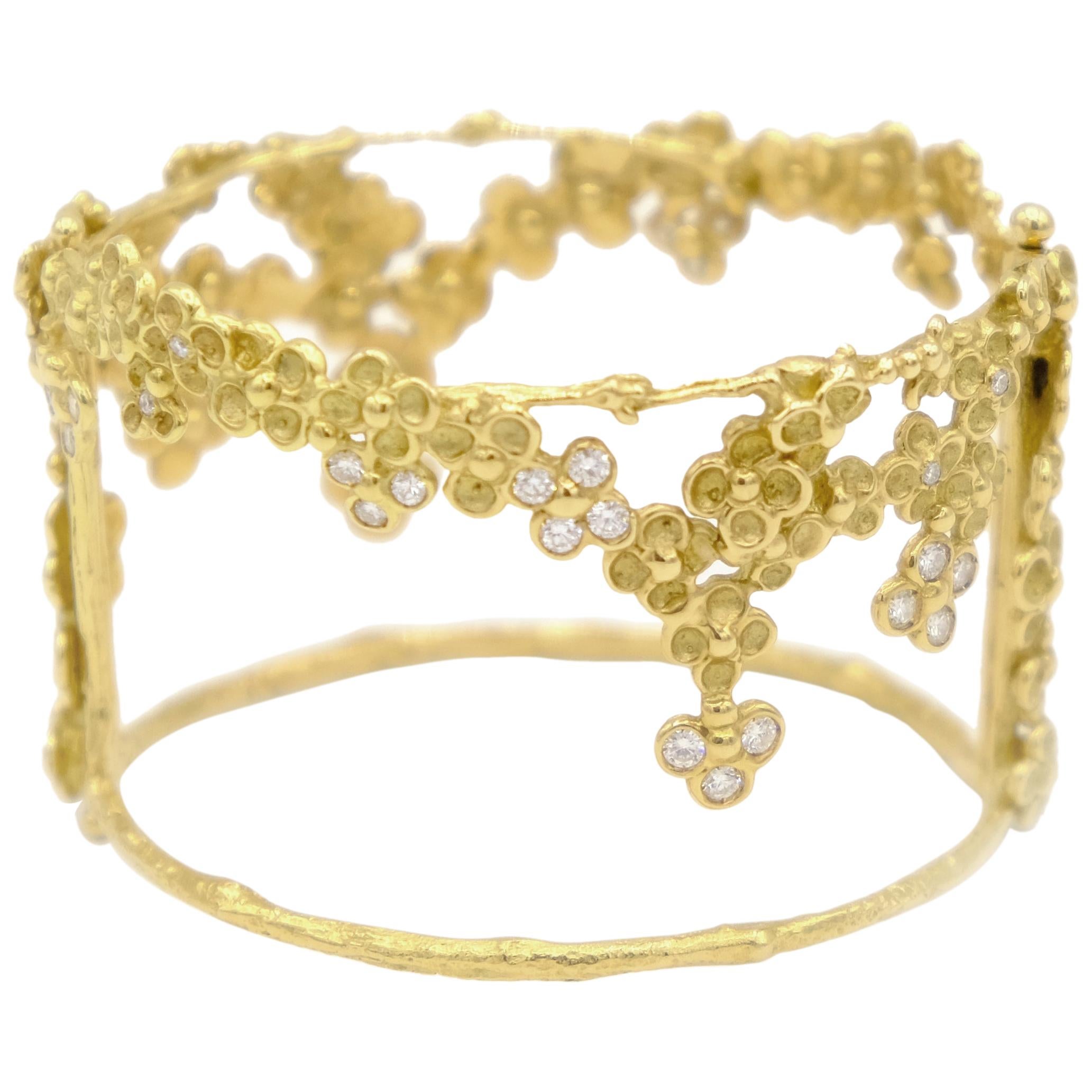 Anais Rheiner 18 Karat Yellow Gold Diamond Flower Bangle Bracelet For Sale