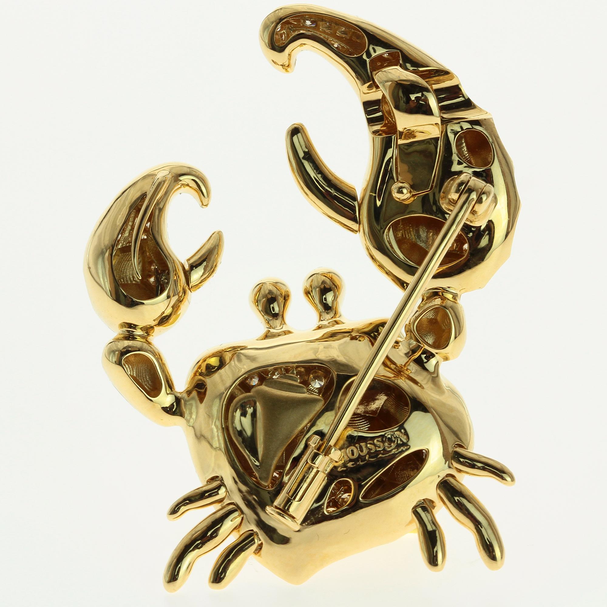 Champagne Diamonds Tourmaline 18 Karat Yellow Gold Crab Brooch
This brooch also can be wear as a pendant. Some fingers are movable, high detailing back side.

47mm x 35mm x 10mm
15.28 gms