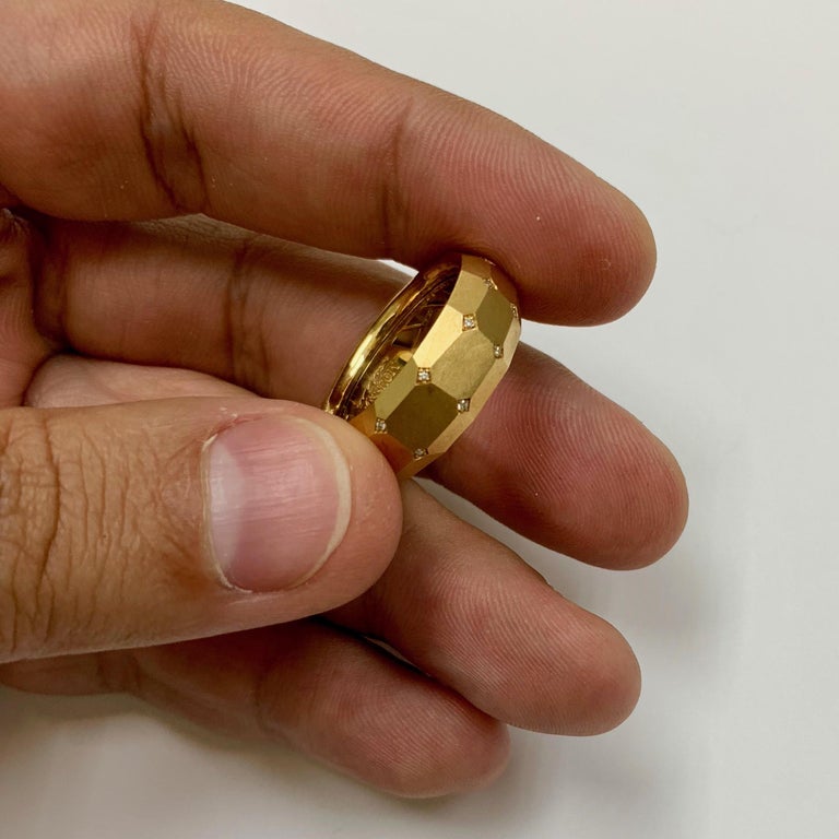 Women's or Men's Diamond 18 Karat Yellow Gold Geometry Banded Ring For Sale