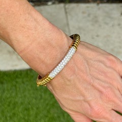 Diamond 18 Karat Yellow Gold Ribbed Oval Hinged Vintage Bangle Bracelet