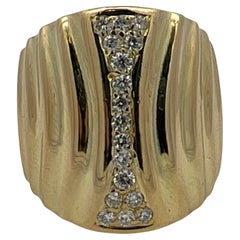Diamond 18 Karat Yellow Gold Ribbed Tapered Cigar Band Ring Estate Vintage