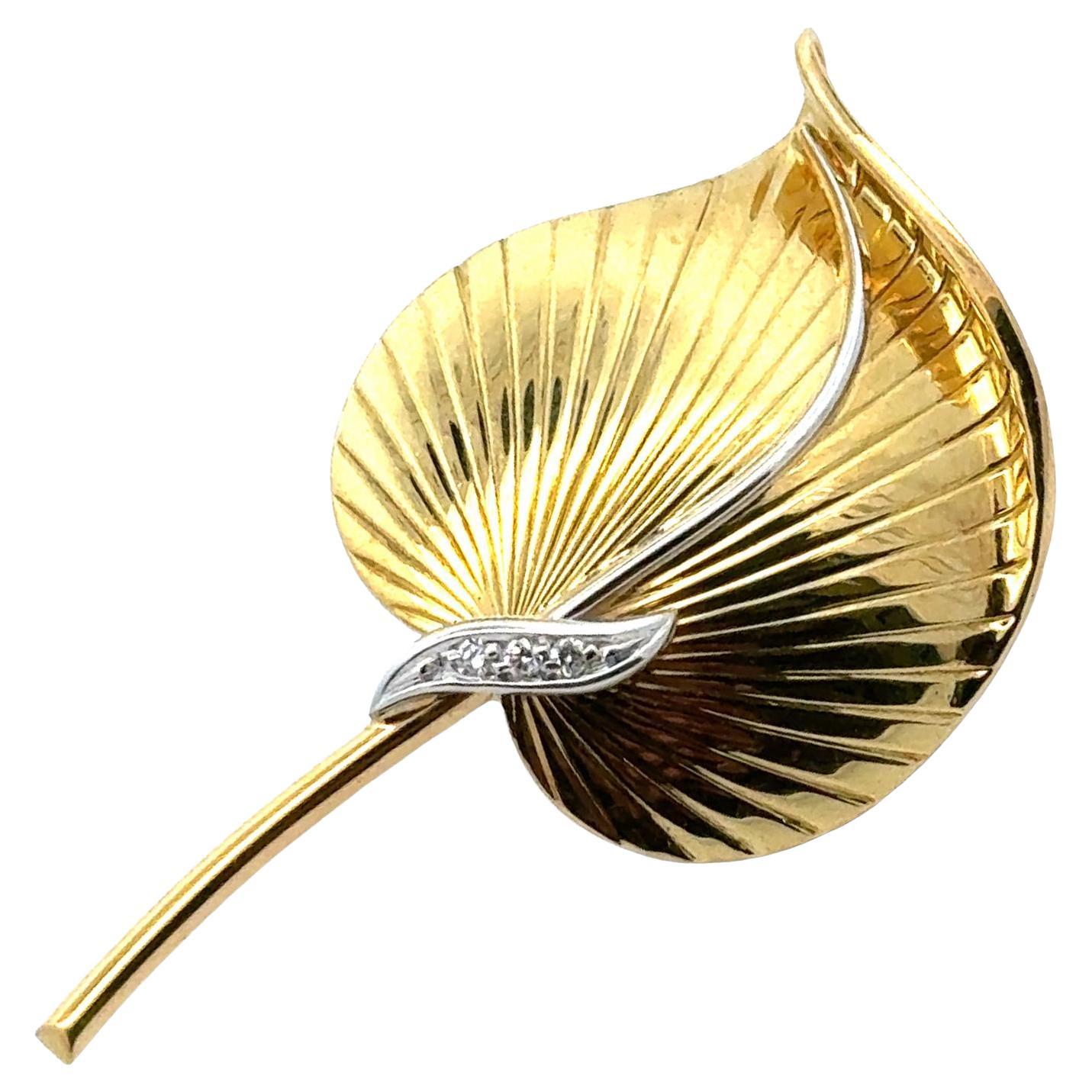 Diamond 18 Karat Yellow Gold Vintage Leaf Brooch Pin