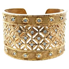Diamond 18 Karat Yellow Gold Wide Hinged Cuff Bangle Modern Bracelet
