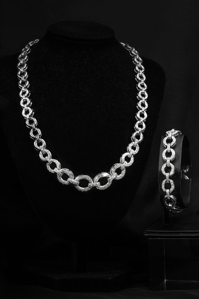 Diamond 18ct White Gold Circular Link Necklace and Bracelet Set For
