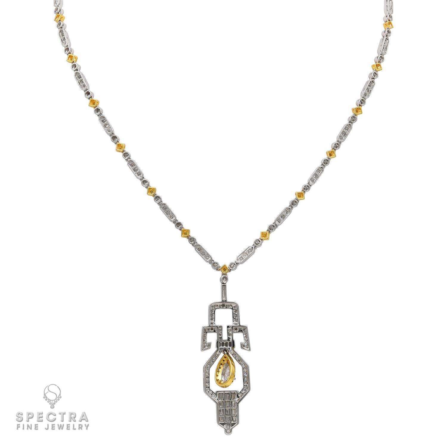 Questa collana di diamanti ha la semplicità, le linee eleganti e gli elementi geometrici di un pezzo opulento del periodo Art Deco, ma è stata realizzata nel XXI secolo, nel 2020. Realizzata in oro bianco e giallo 18 carati, la collana da 16,25