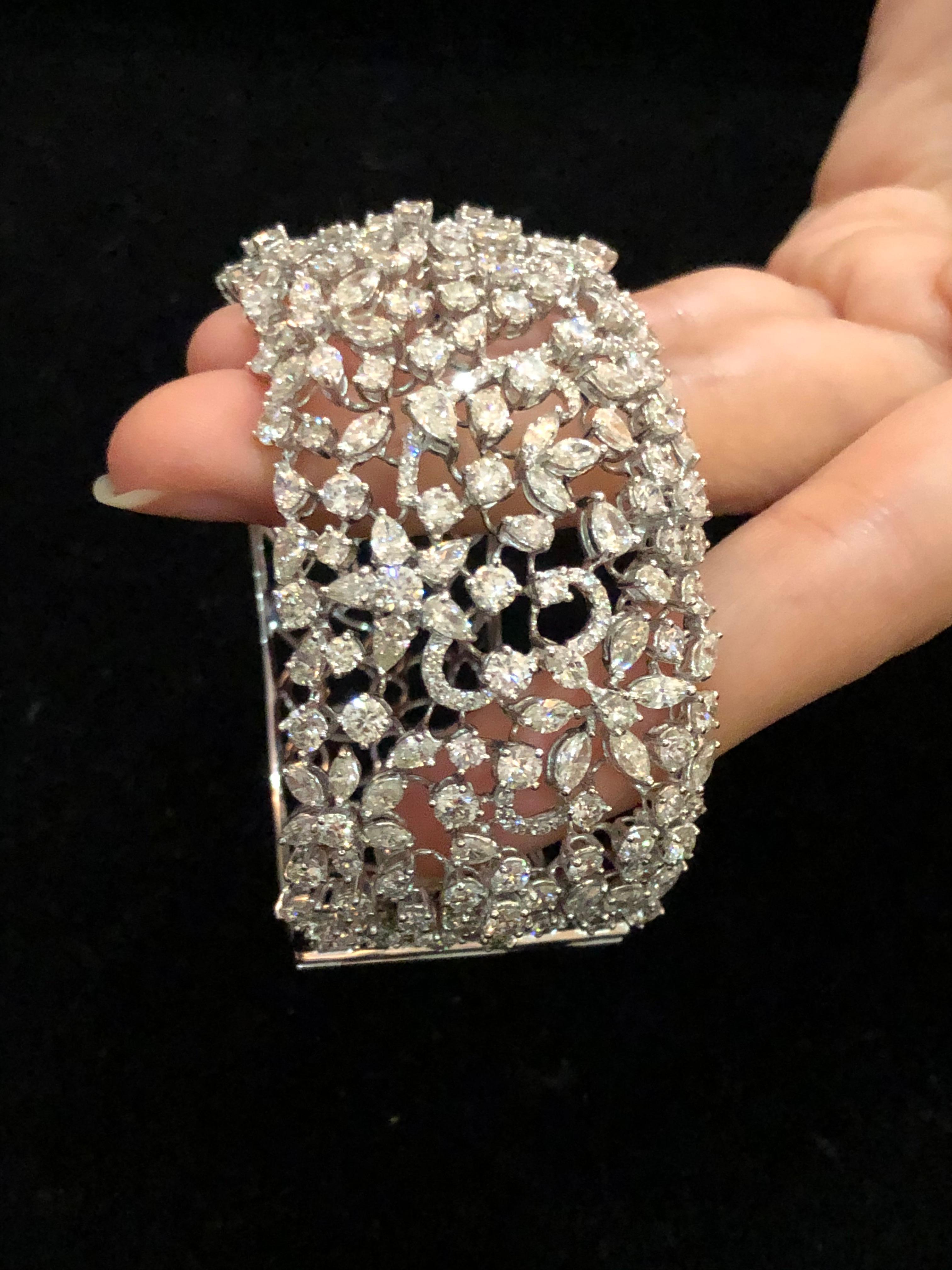 Contemporary Diamond 18k Gold Cuff Bracelet For Sale