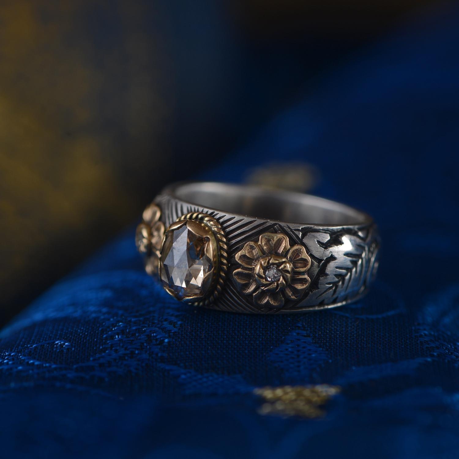 Artisan Diamond 18k Gold Silver Mughal Art Ring For Sale