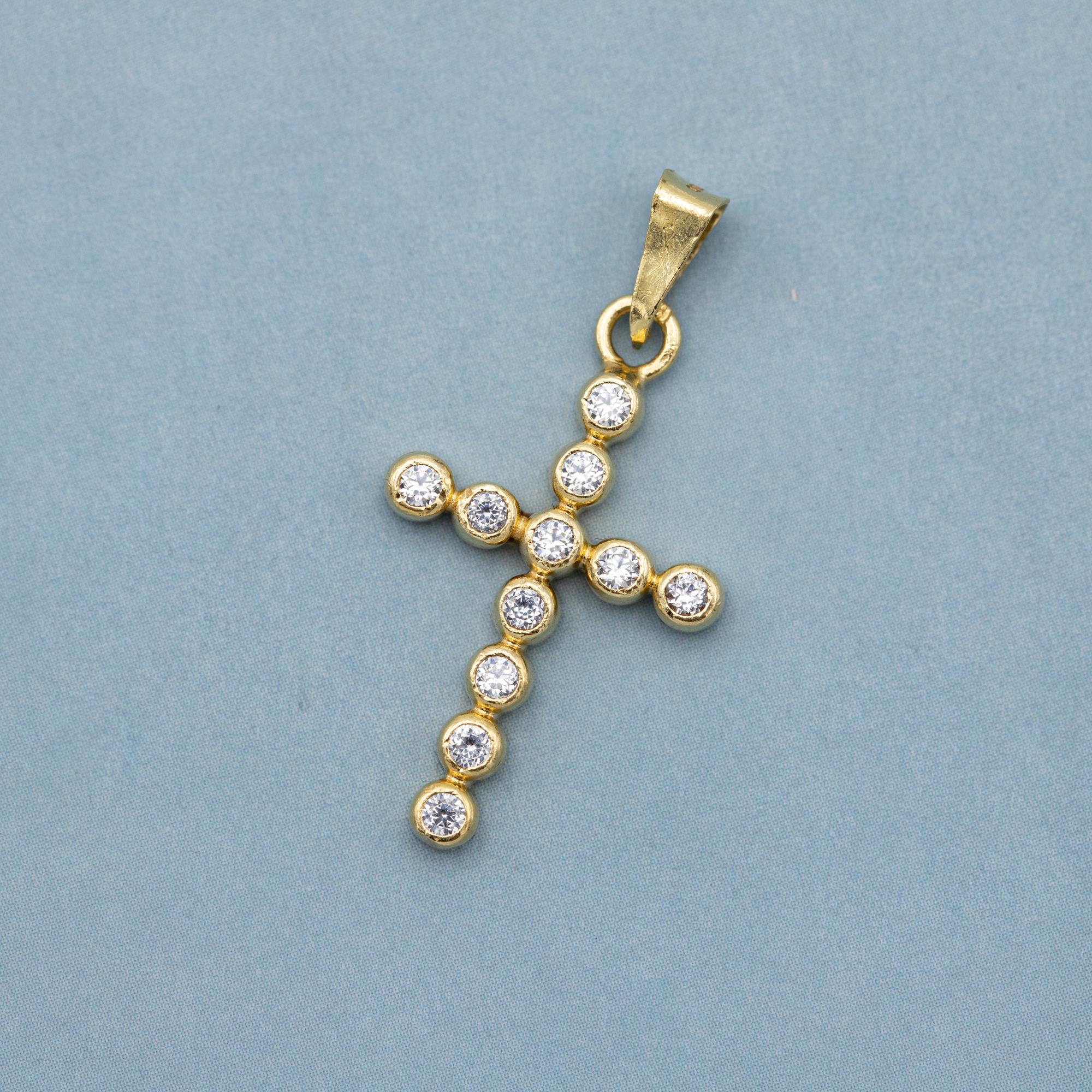 Brilliant Cut Diamond 18k solid gold cross pendant - small cross - Estate Catholic medallion For Sale