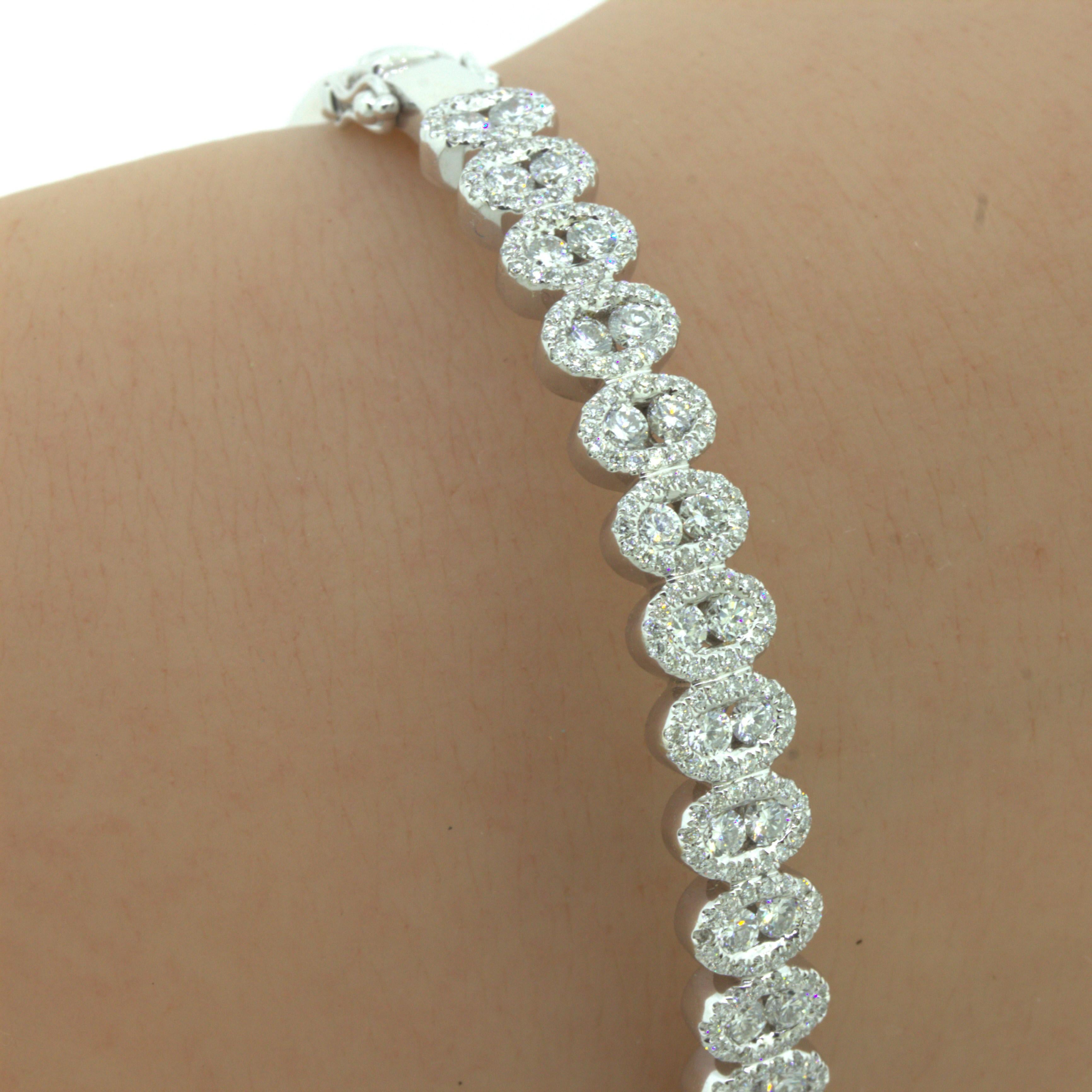 Diamond 18k White Gold Bangle Bracelet 5