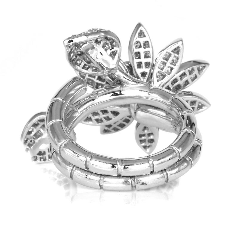 Diamond 18K White Gold Flower Leaf Double Link Band Convertible Ring In Excellent Condition For Sale In Miami, FL