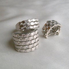Diamant & 18 Karat Weißgold Halbkugelförmiger Ohrring