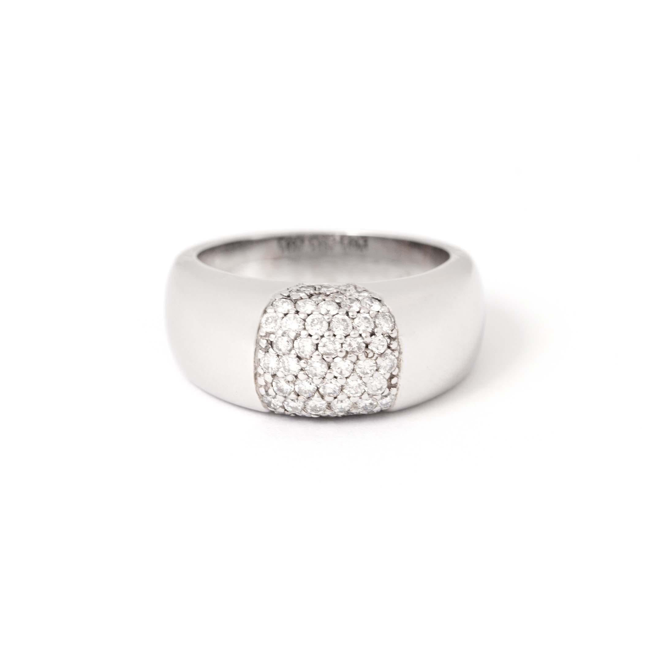Diamant 18K Weißer Ring für Damen oder Herren im Angebot