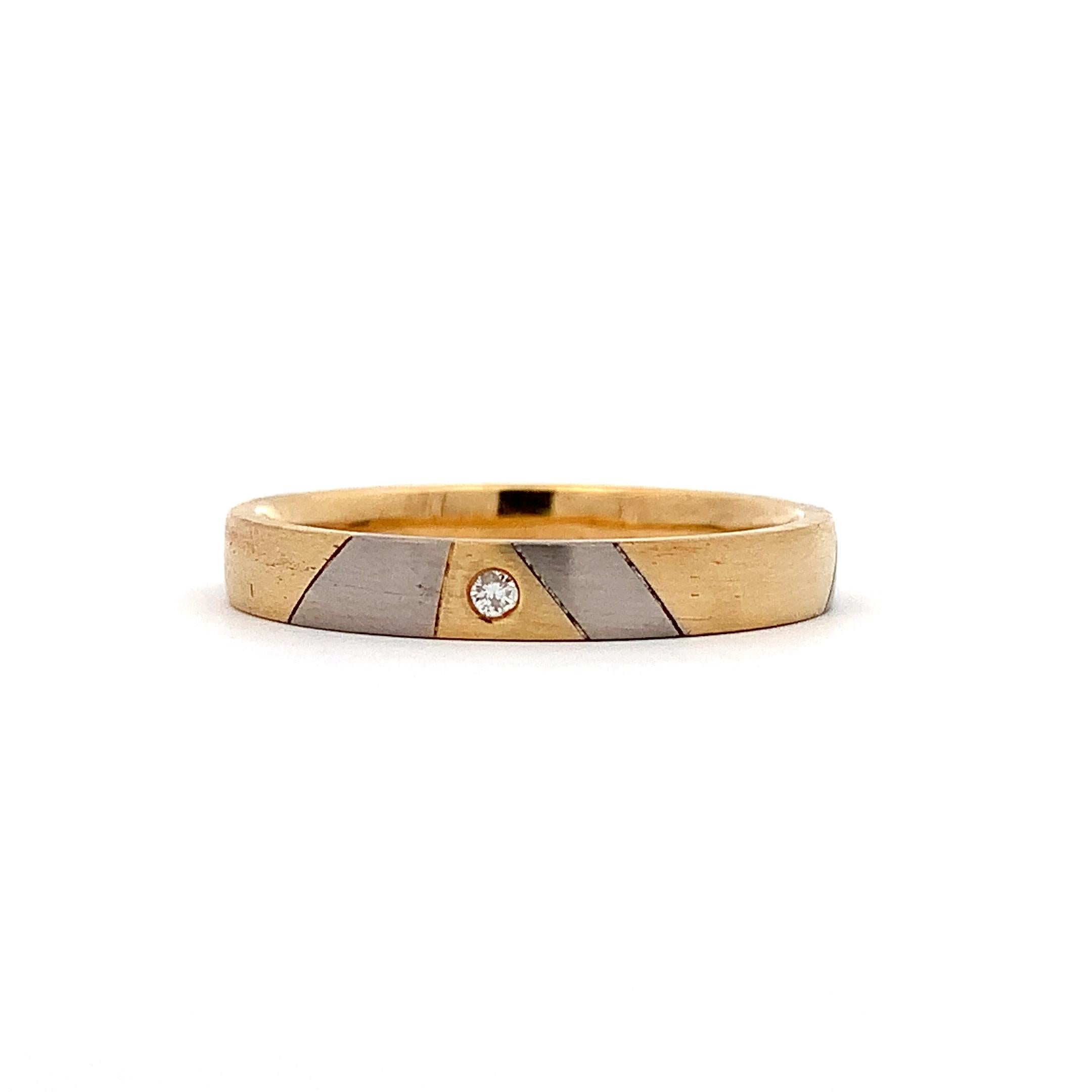 Diamant-Ehering aus 18k Gelb- und Weißgold, mattiert für Damen oder Herren im Angebot