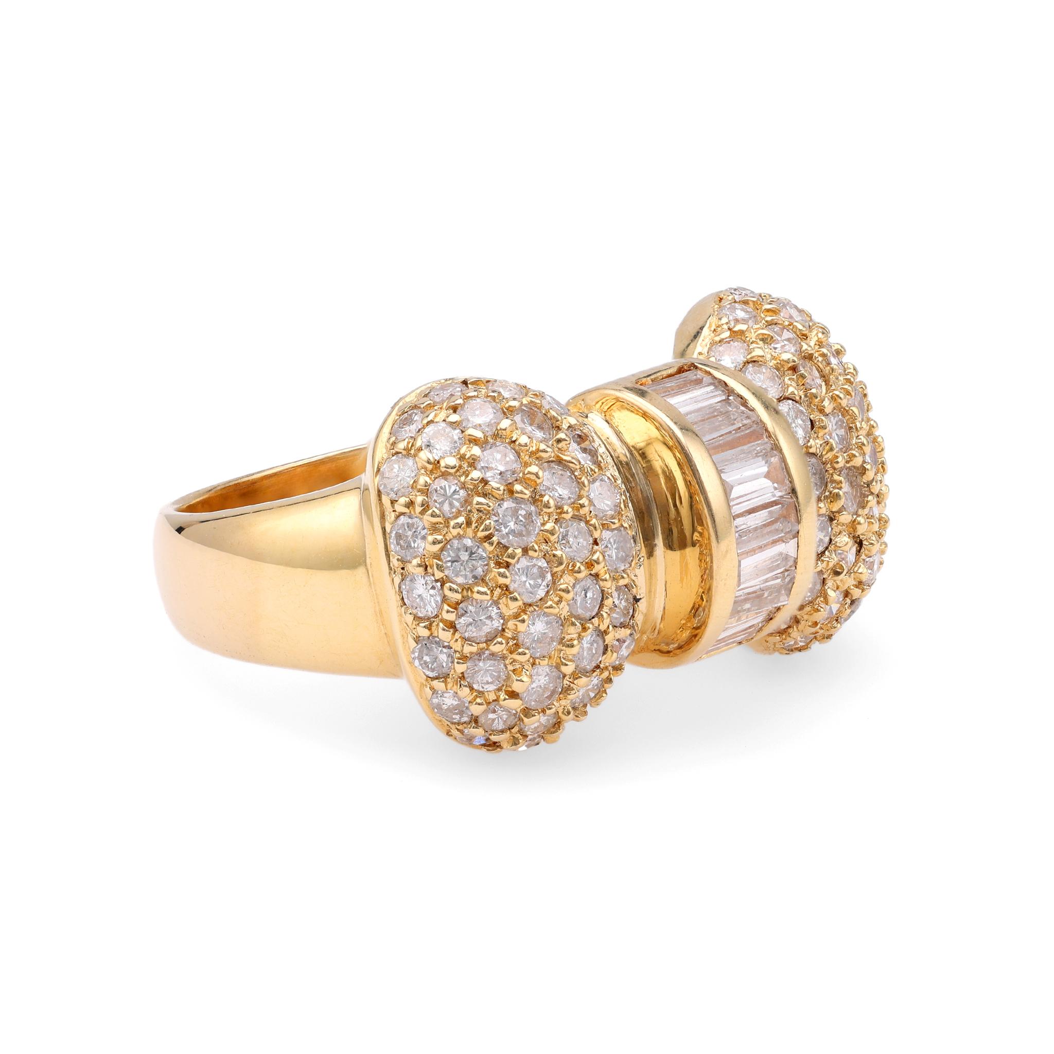Bague Bow en or jaune 18k avec diamant Excellent état - En vente à Beverly Hills, CA