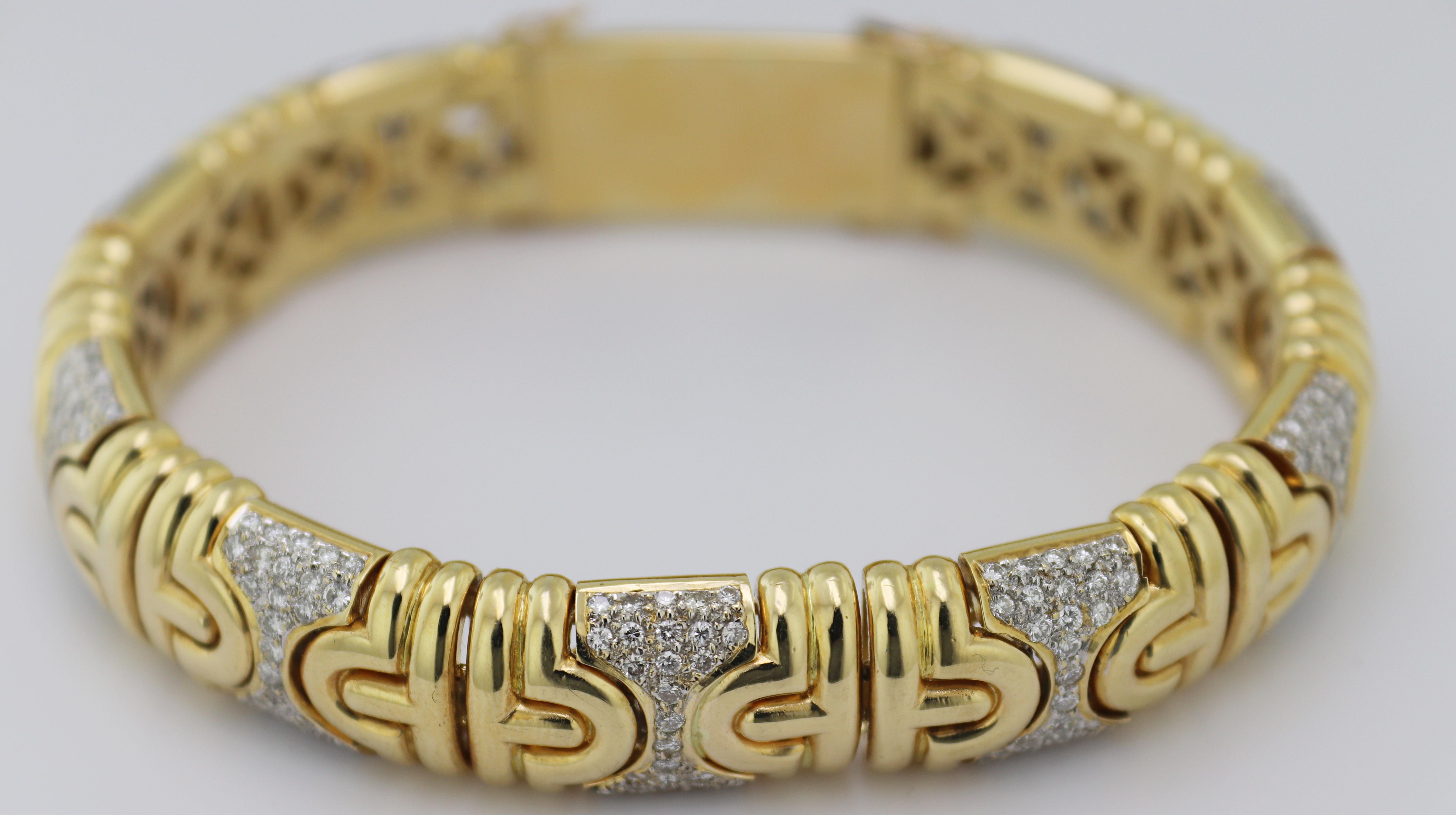 Diamant-Armband aus 18 Karat Gelbgold mit Ausbrenner im Angebot 1