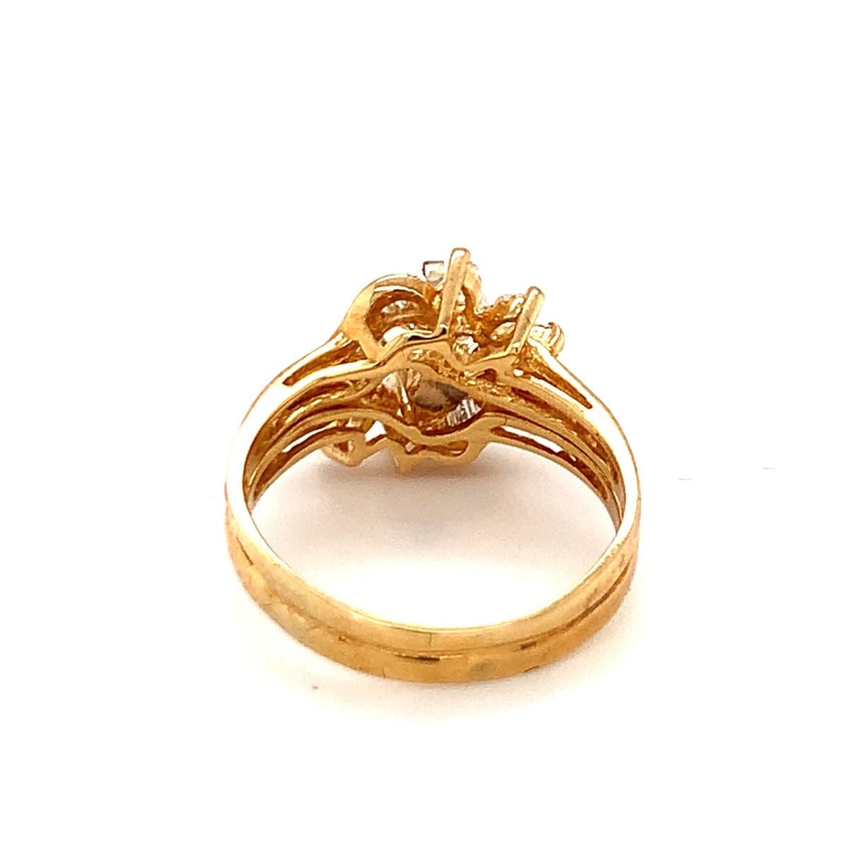 Diamond 18K Yellow Gold Cocktail Ring, circa 1980s  For Sale 1