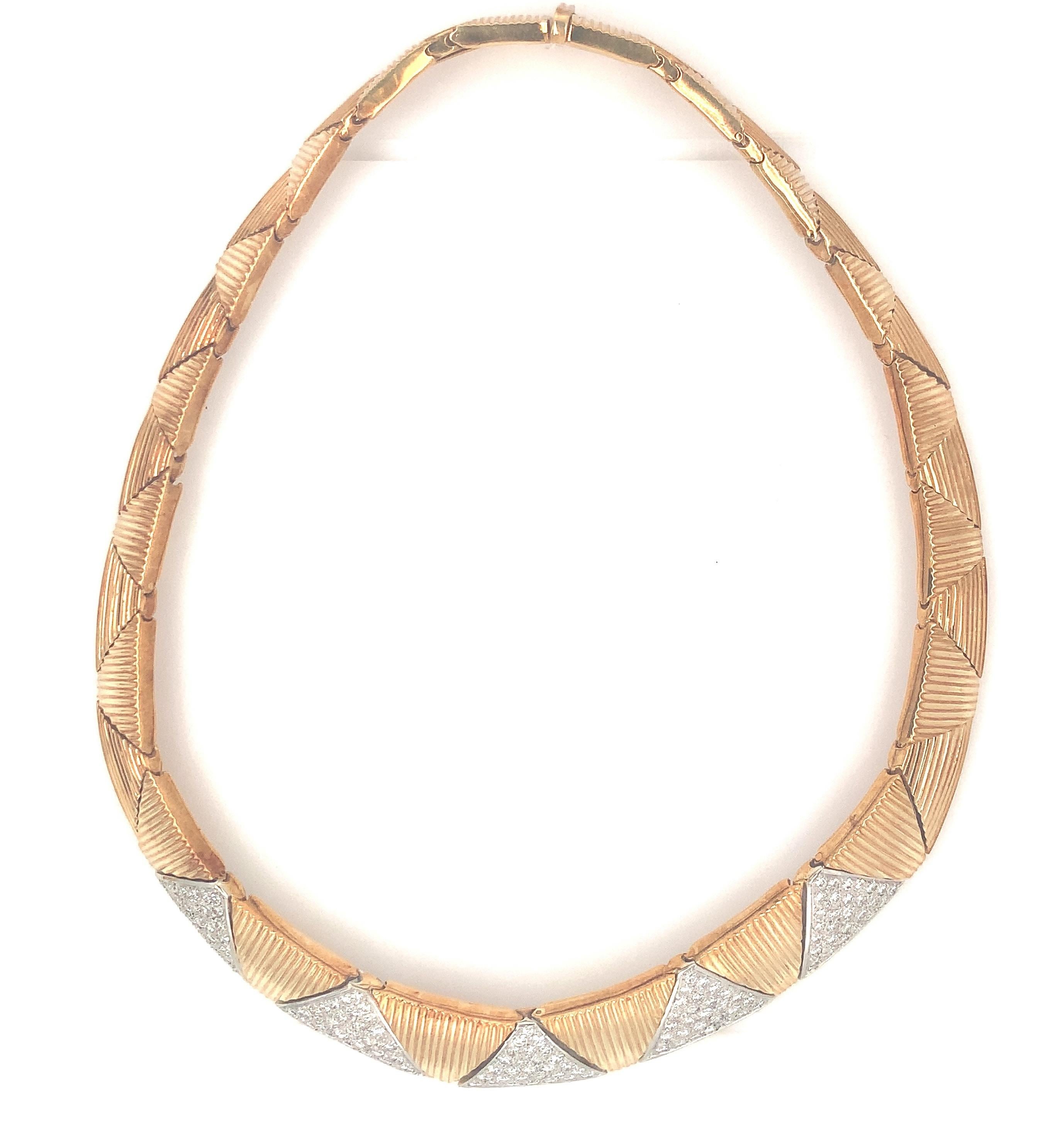 Diamond 18k Yellow Gold Collar Necklace, circa 1970s In Good Condition For Sale In Beverly Hills, CA