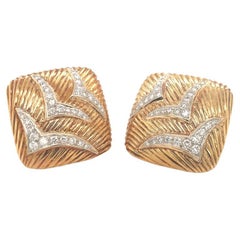 Boucles d'oreilles en or jaune 18 carats et diamants, c. 1960