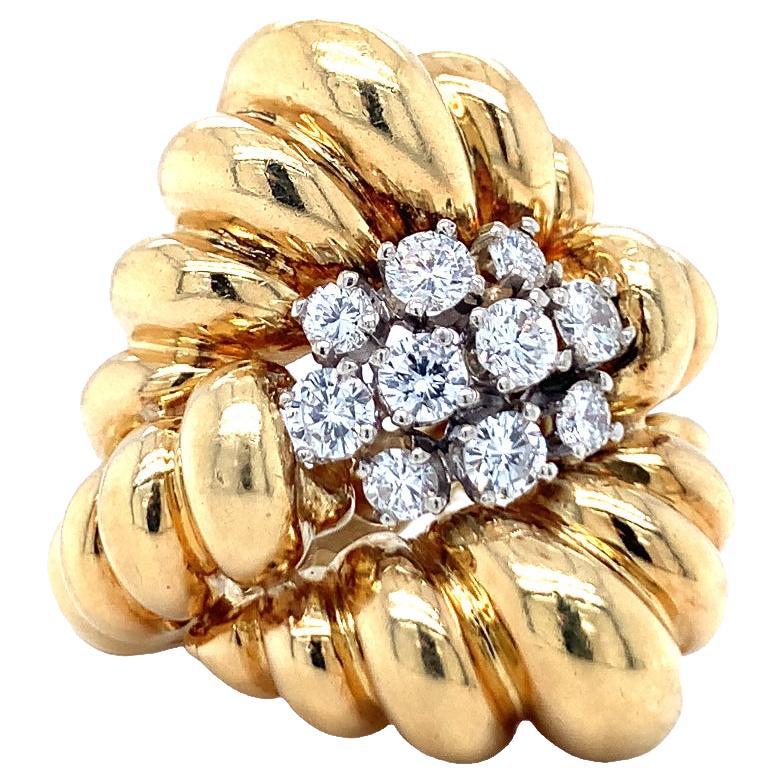 Diamond 18K Yellow Gold Fluted Ring For Sale