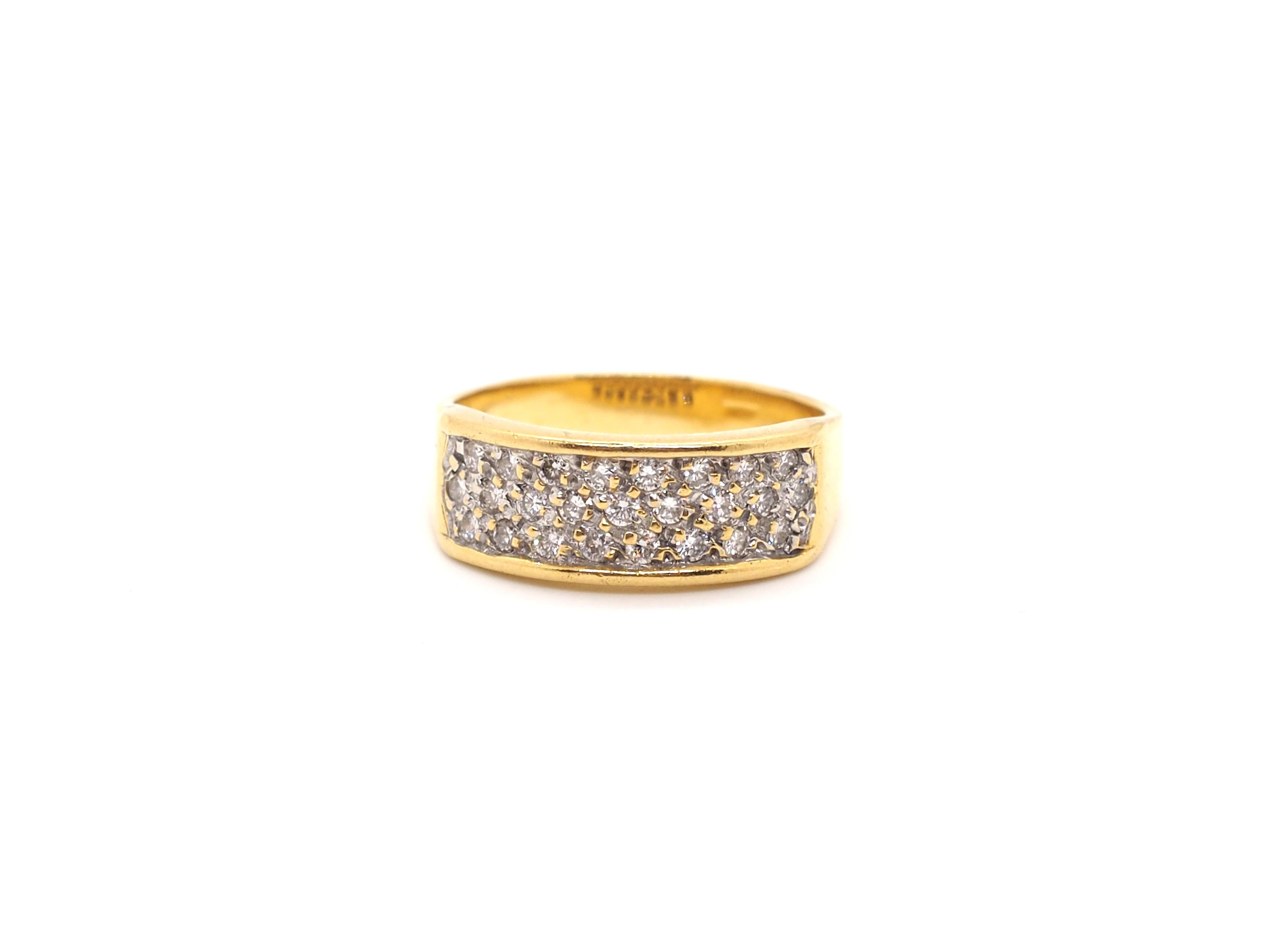 Brilliant Cut Diamond 18k Yellow Gold Ring For Sale