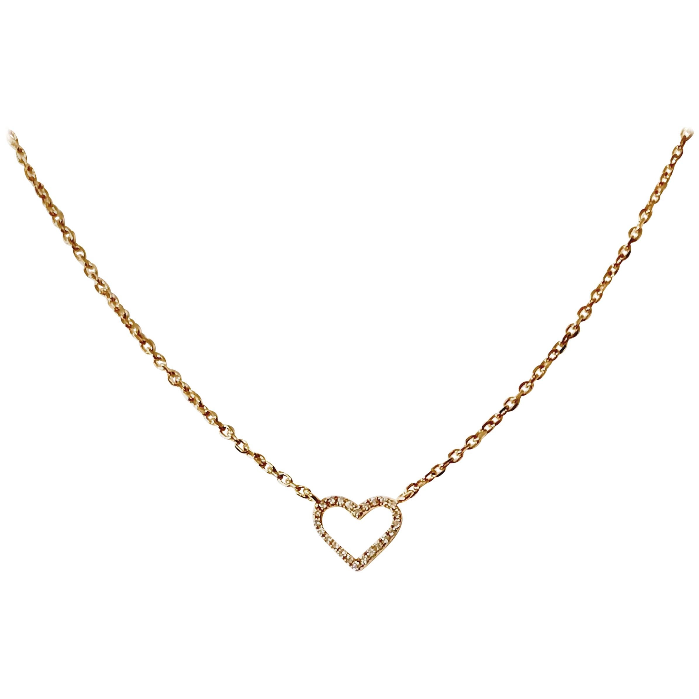 18 Karat Solid Yellow Gold White Diamond Heart Pendant Chain Necklace  For Sale