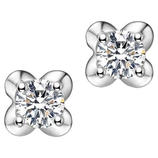 Diamond 19 Karat White Gold Lily of the Valley Flower Stud Earrings For Sale