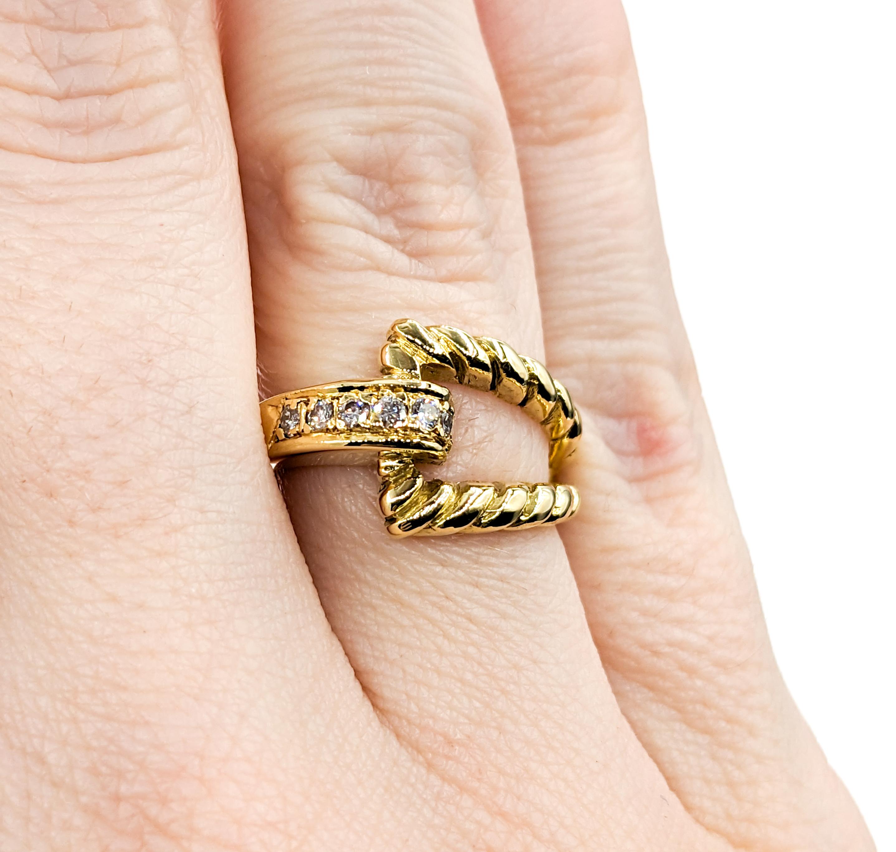 Diamond 3-Row Cable Ring in 18k Yellow Gold In Excellent Condition For Sale In Bloomington, MN
