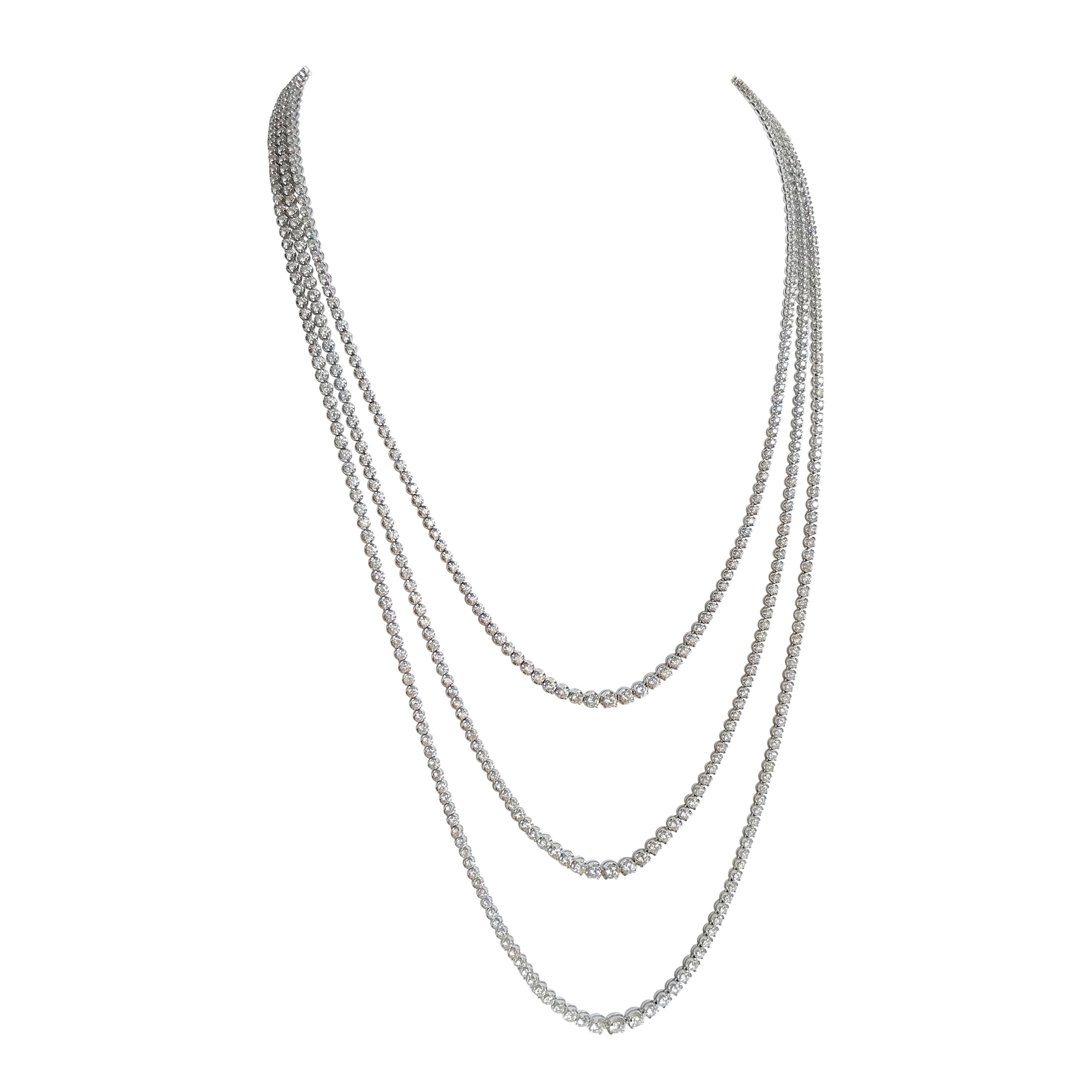 Diamond 3-Row Necklace in 18 Carat White Gold and 30 Carat Diamonds For Sale